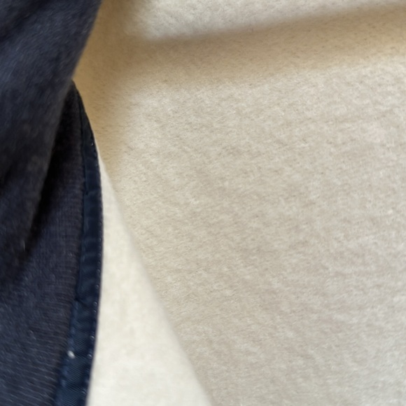 ❤️ HP❤️ ⬇️PD⬇️ NWT Woman’s LL Bean Signature Fleece Top - Picture 9 of 11